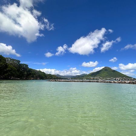 Wolmar Flic En Flac 3 Bedroom Beach Villa エクステリア 写真