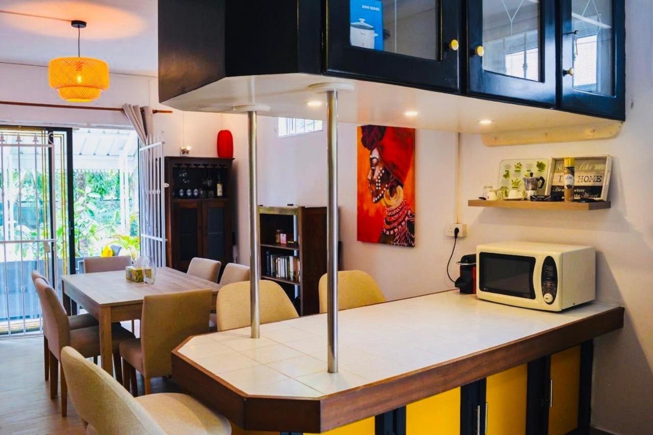 Wolmar Flic En Flac 3 Bedroom Beach Villa エクステリア 写真